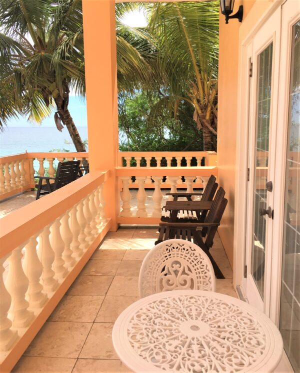 1bed / 1bathroom with Ocean View - Image 2