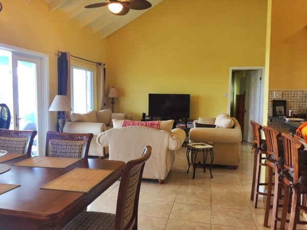 3bed, 3bath with Ocean Views and Pool - Image 3